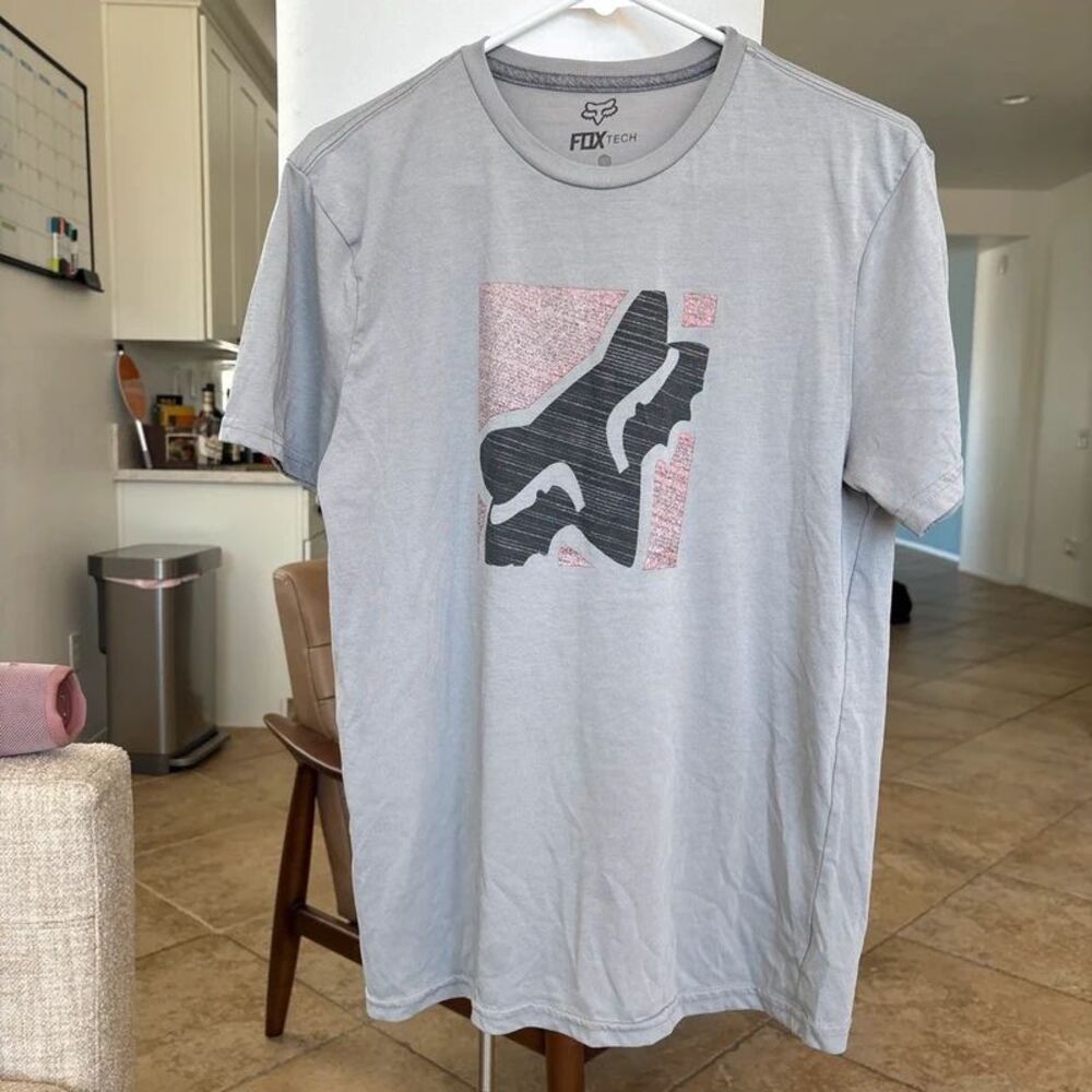 Fox grey tech t-shirt<3